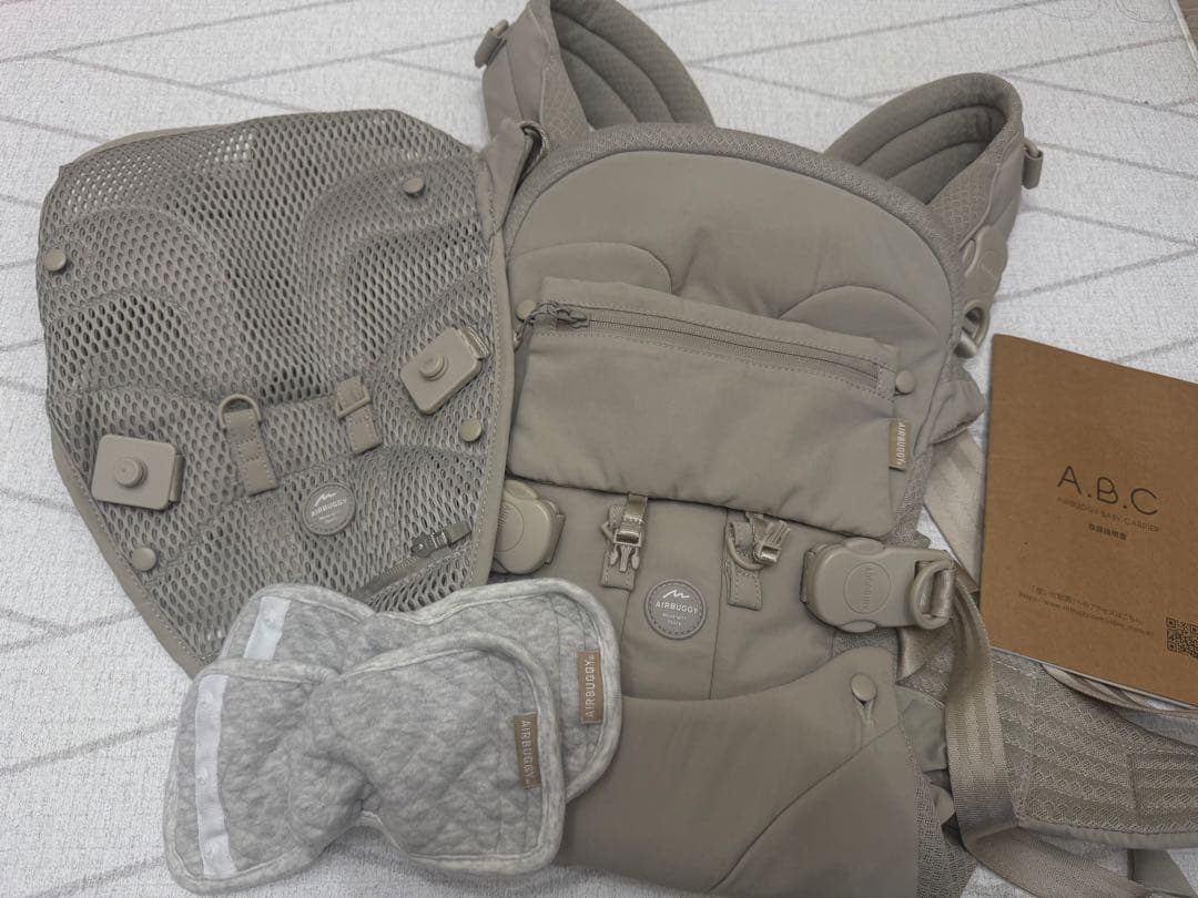 【よだれカバー、ヘッドサポート付き】エアバギー ベビーキャリア ベーシックプラス