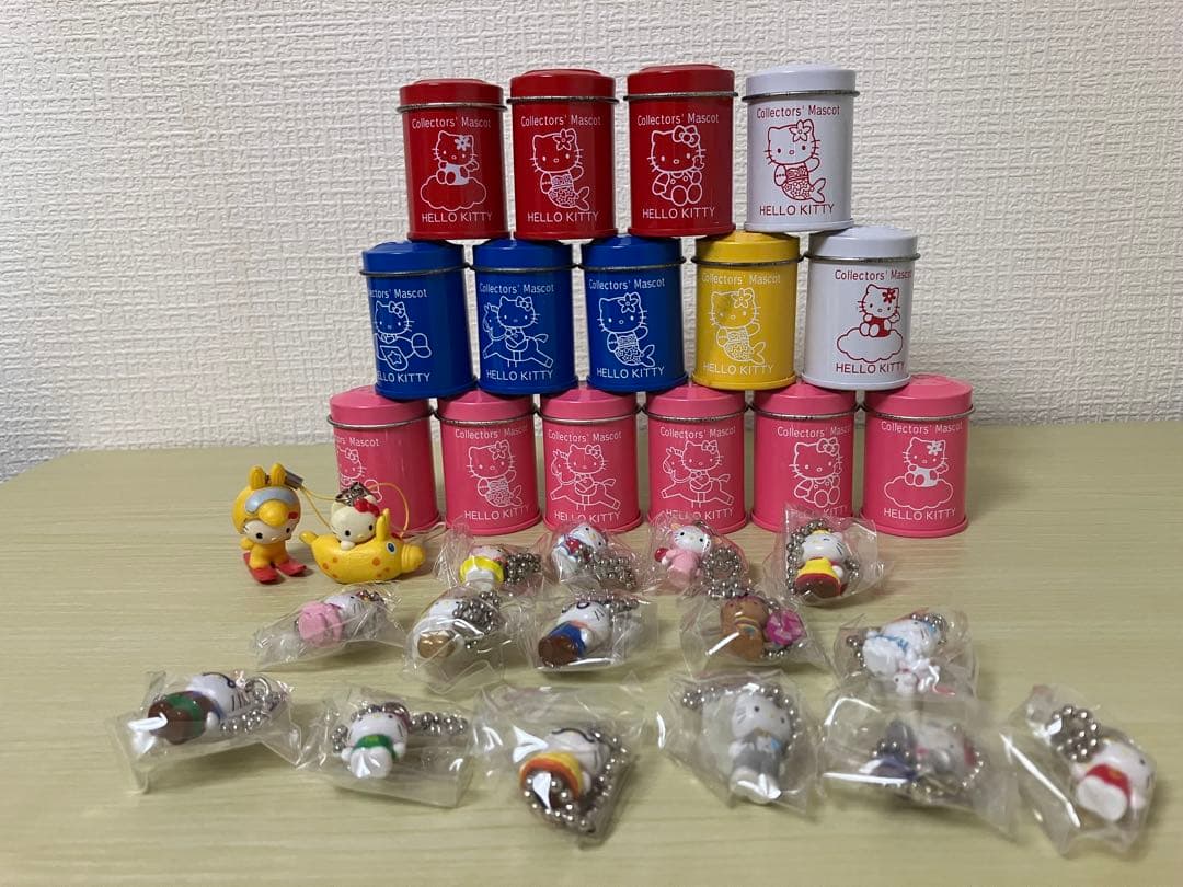 サンリオ　ハローキティ　コレクターズマスコット15個＋リプトンマスコット2個 サンリオキャラクターズ もふらっと ボールチェーンマスコット ハロー