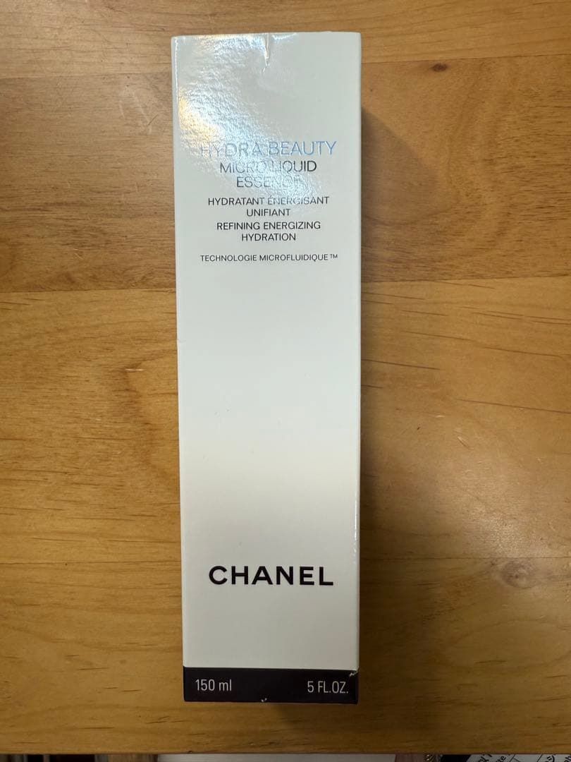 CHANELイドゥラビューティー　マイクロリクィッド　エッセンス　化粧水
