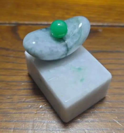 糸魚川翡翠　オブジェ