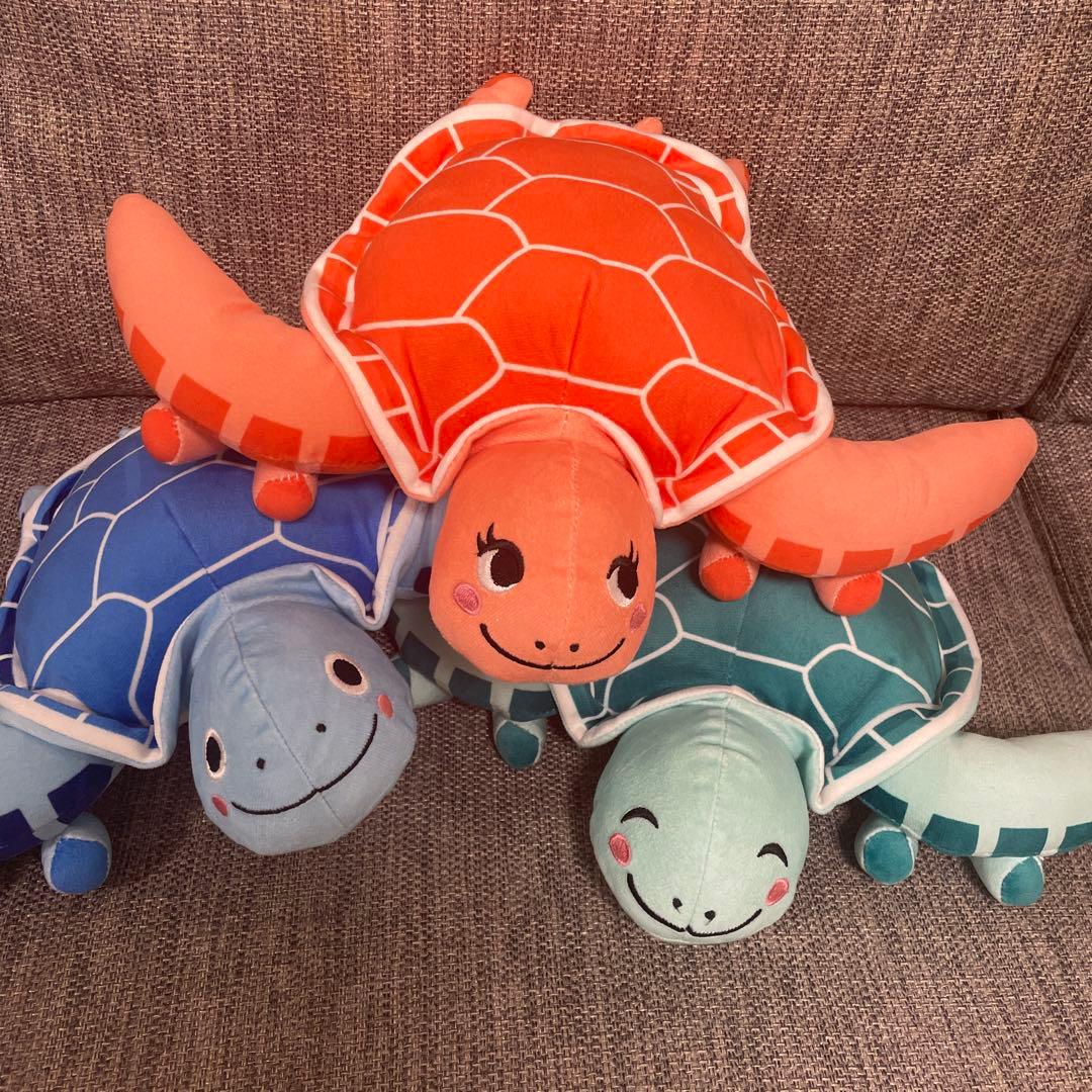 フライングホヌ　ぬいぐるみ3つセット