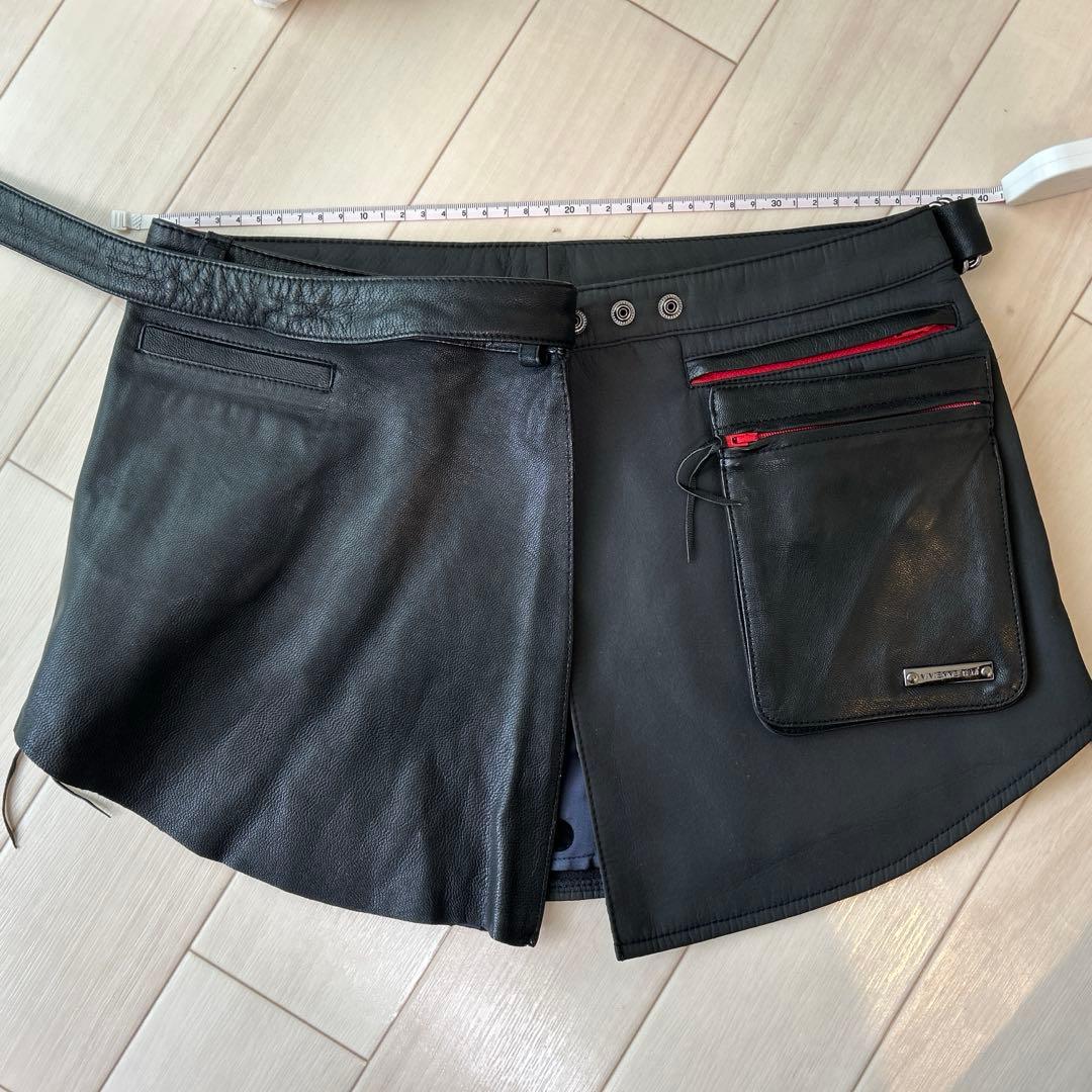 VIVIENNETAM ボディスカート山羊皮 1番外側ボタンでウエスト37×2㎝