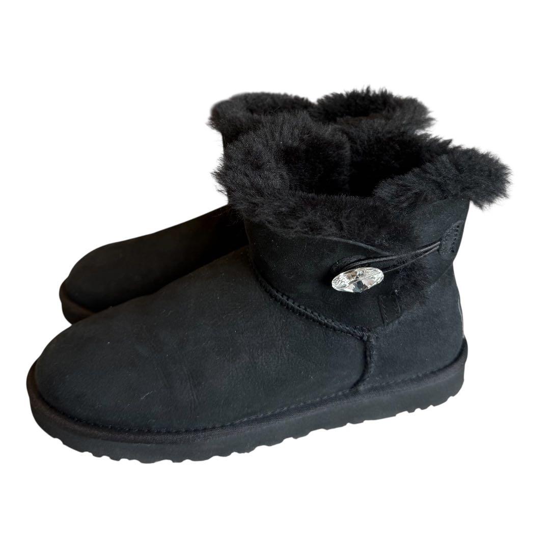 UGG アグムートンブーツスワロフスキー(25cm)