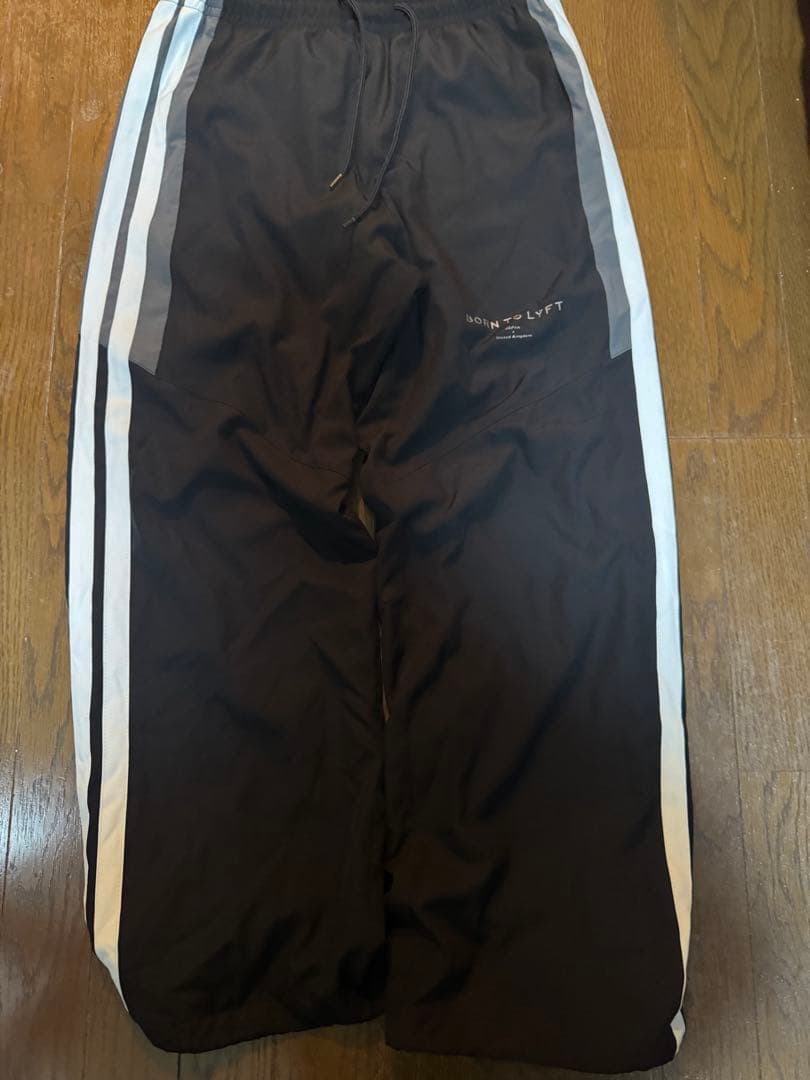 LYFT完売2LINEパンツブラック