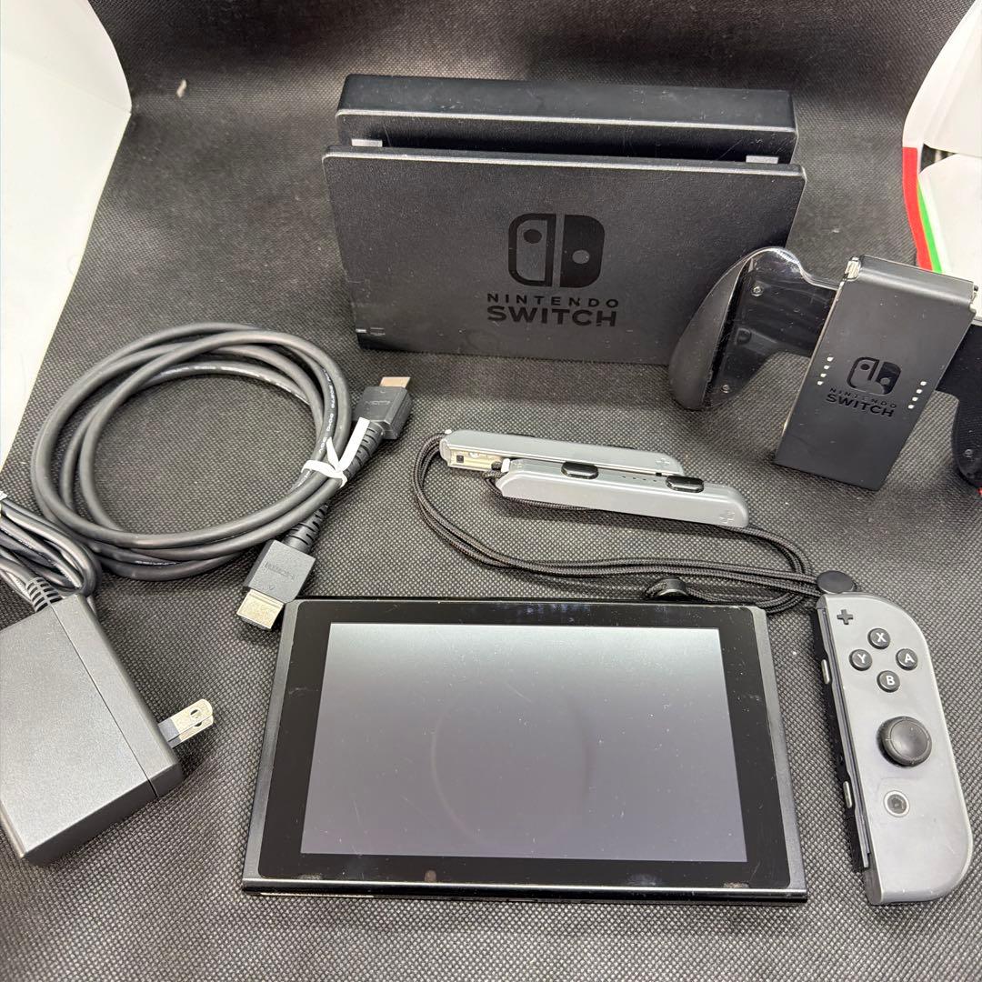 Nintendo Switch 本体 + 付属品