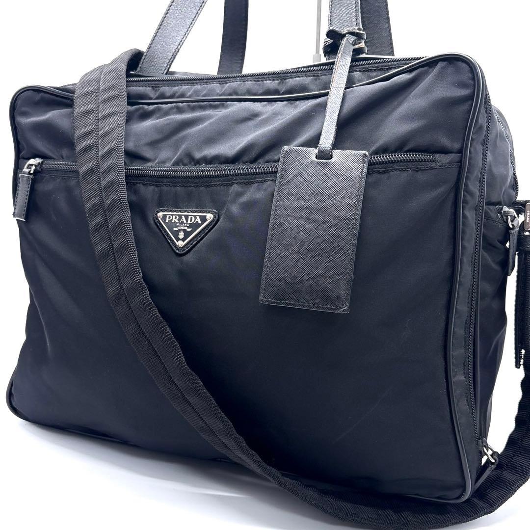 プラダ　ボストンバッグ　2way キャリー　大容量　パドロック　三角ロゴ　黒