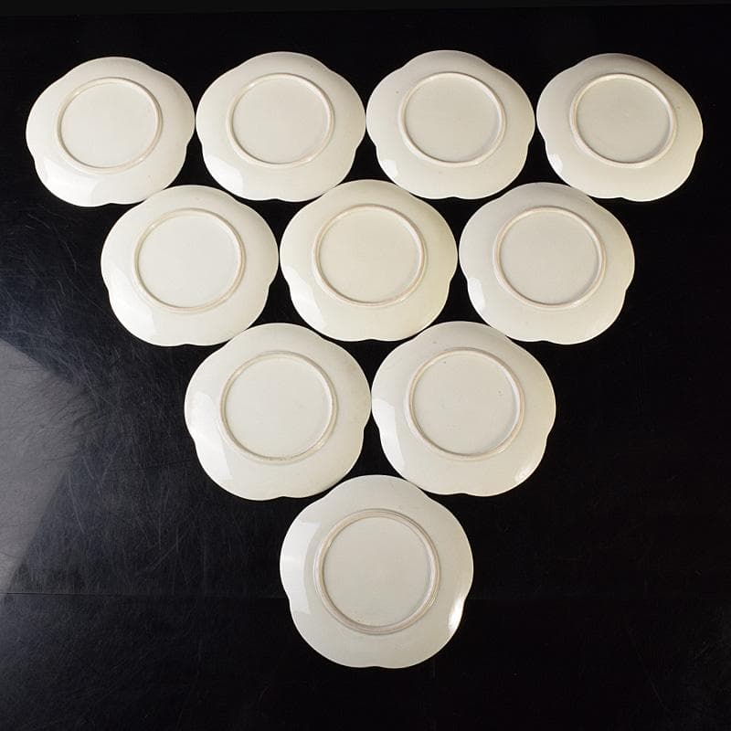 出石焼 牡丹刻 輪花皿 十九客 時代箱付 N 7093A - メルカリ