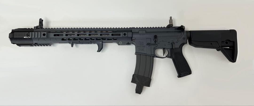 東京マルイM4A1ガスブローバック　外装SAIカスタム