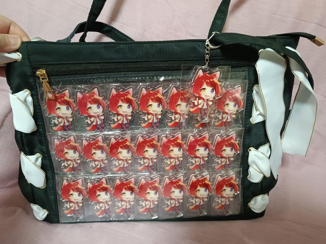 すとぷり 莉犬くん アクキー痛バ ポーチ 2021 spring デフォ - メルカリ