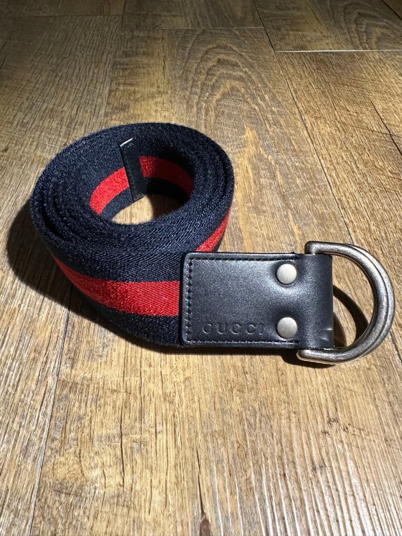 GUCCI ネイビー レッド ストライプ ベルト シェリーライン - メルカリ