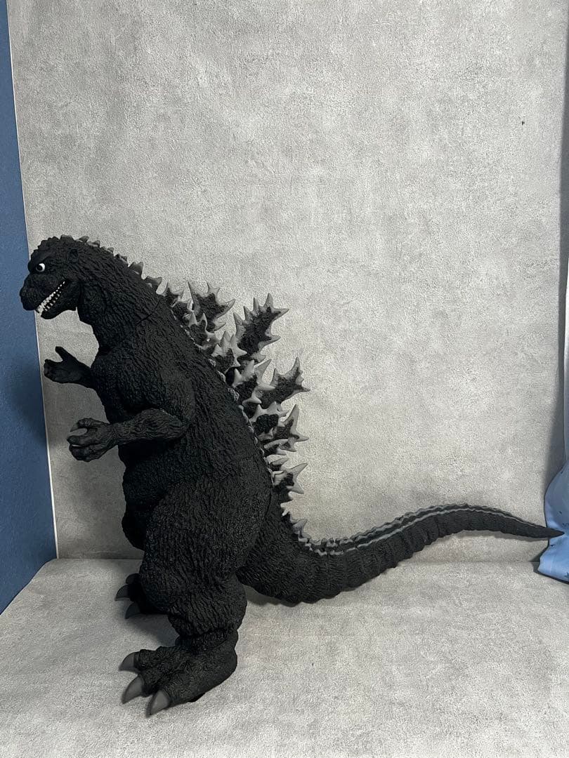 ゴジラを作る　デアゴスティーニ完成品