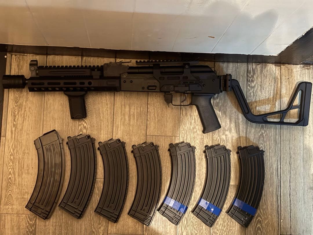 東京マルイ AKM GBB カスタム品 おまけ付き 東京マルイ AKM ガスブロの近代化カスタム例 | ブログ | アームズ