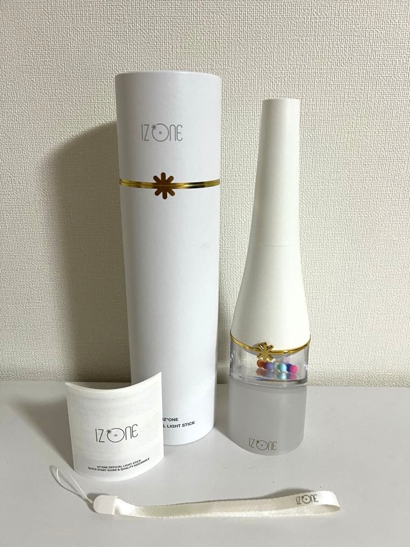 IZ*ONE アイズワン 公式ペンライト - メルカリ