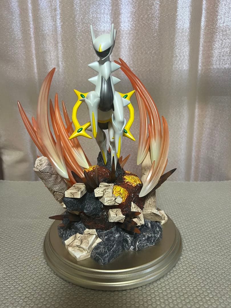ポケモンセンター限定 アルセウス 完成品 フィギュア - メルカリ