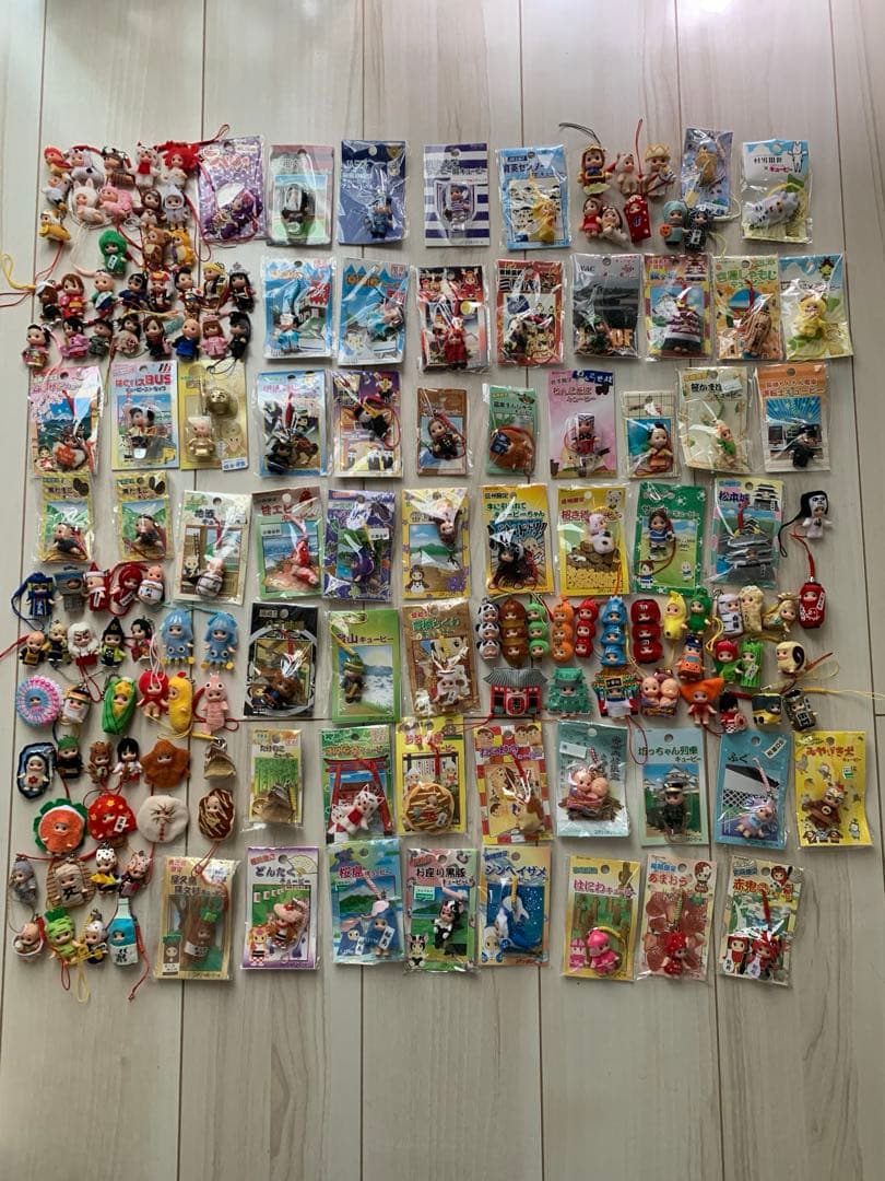 ご当地キューピーストラップ セット（重複あり）