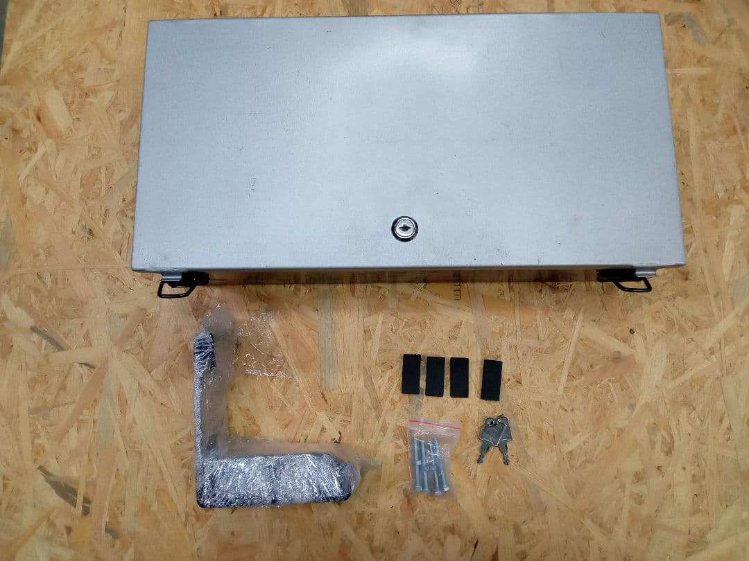 ダイハツ　ハイゼットトラック　工具箱