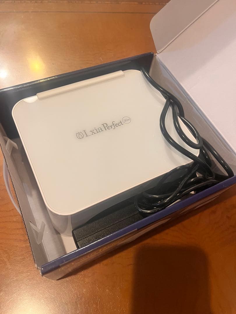 Lxia Perfect ネイルケアデバイス ホワイト