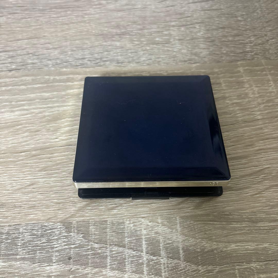 クレ・ド・ポー ボーテ ブラッシュデュオプードル / 102