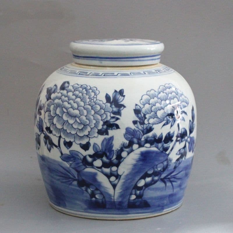 清末民国 鯖牡丹紋蓋缶 茶葉缶 景徳鎮 陶磁器 装飾品 工芸品美術品 置物