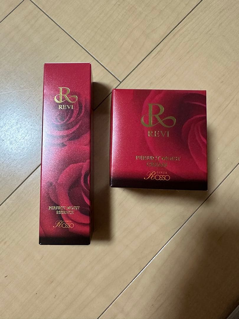 【新品未使用未開封】REVI♡ルヴィ　パーフェクトシリーズ♡スキンケア2点セット