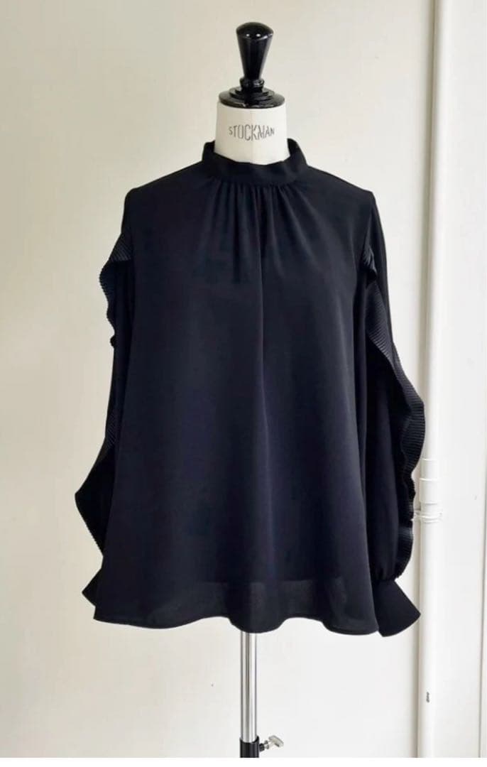 1月2日限定anana 袖プリーツデザインジョーゼット２WAYブラウス ブラック