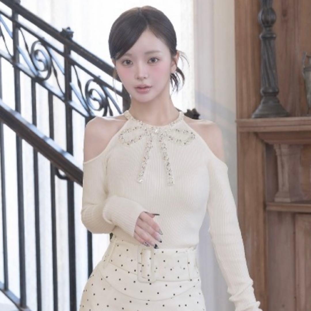 Darich ダーリッチ リボンビジューアメスリニットトップス アイボリー