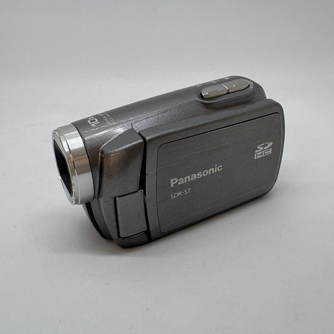 Panasonic SDR-S7 ビデオカメラ 10倍ズーム バッテリー2個付