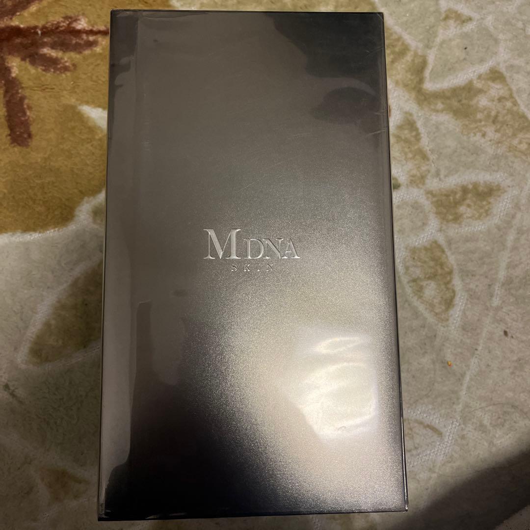 MDNA 美顔器 シルバー 新品未使用