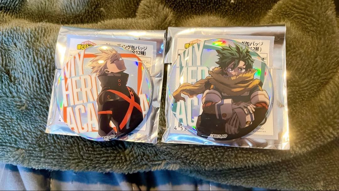 ヒロアカ ロフト ヒーロープラザ 缶バッジ 爆豪・緑谷 - メルカリ