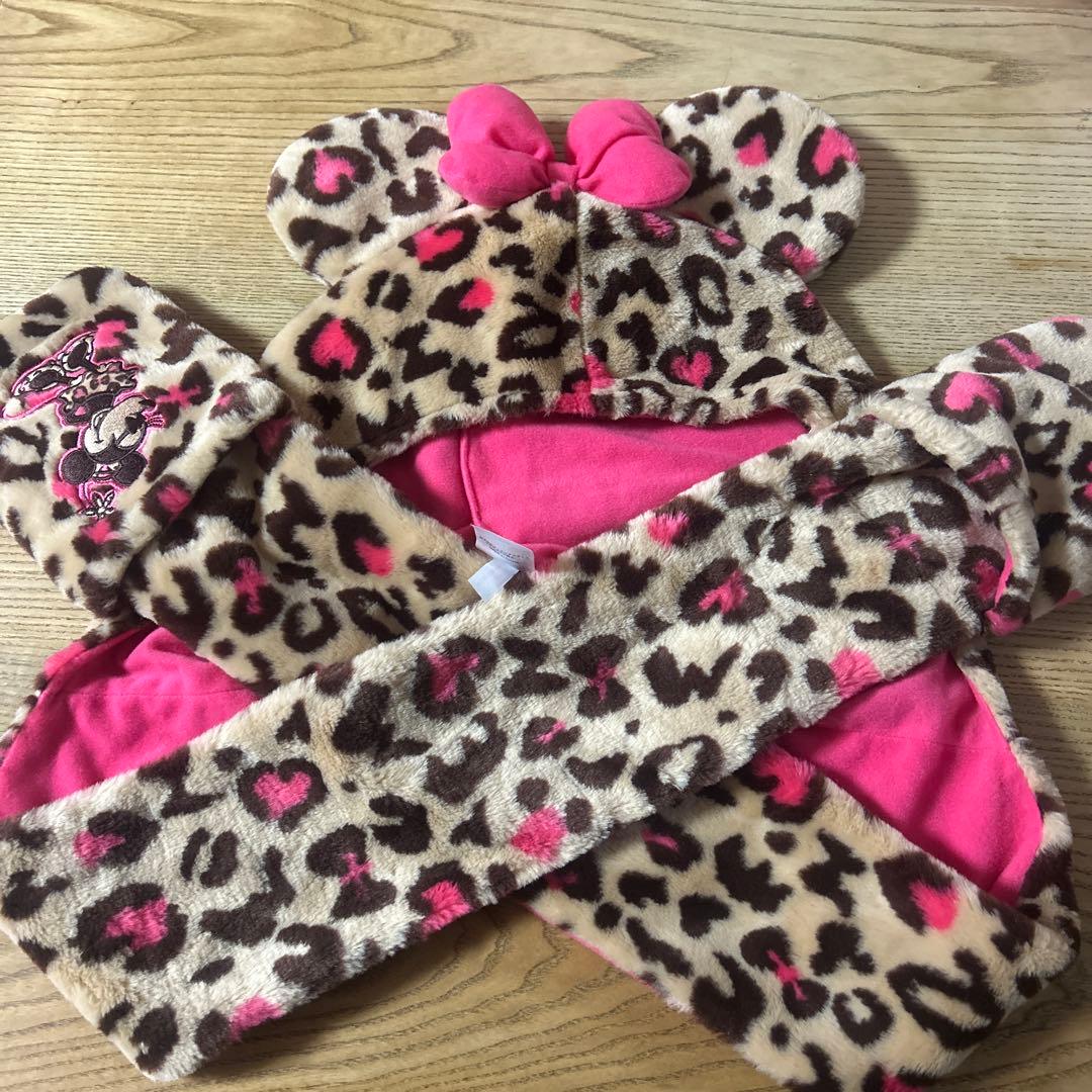 東京ディズニーリゾート ヒョウ柄マフラー　ミニー 新品未使用 ディズニー ミニーちゃん ヒョウ柄 マフラー バースデイ