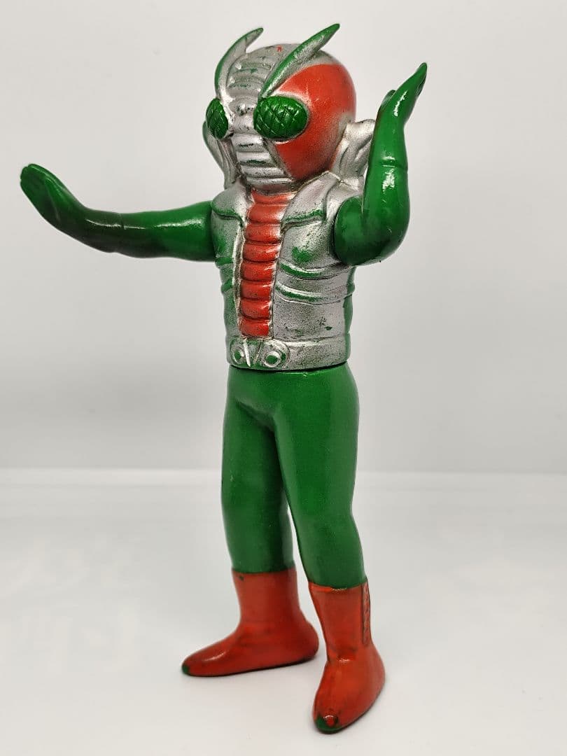 仮面ライダーV3 無版権 パチ物 盆踊りソフビ - メルカリ