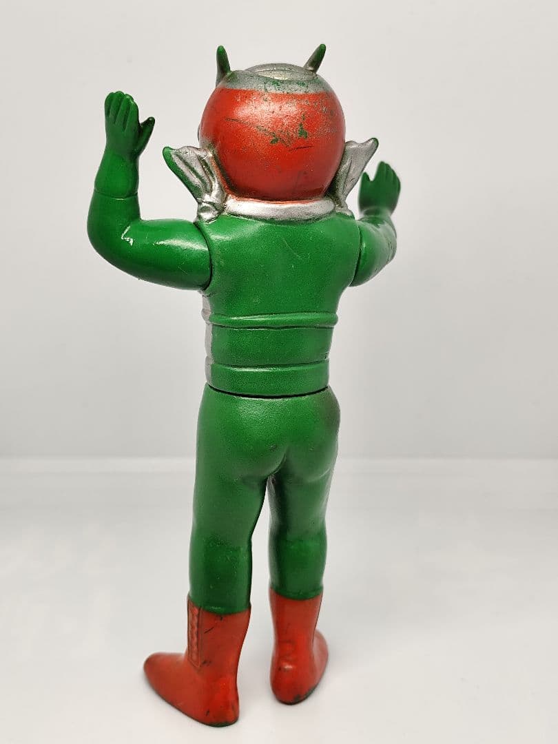 仮面ライダーV3 無版権 パチ物 盆踊りソフビ - メルカリ