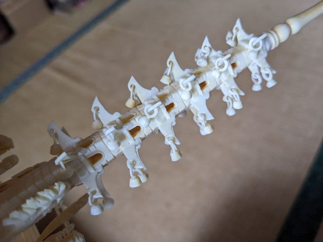 ♢中国伝統工芸美術？骨？鹿角 仏塔 極細密 6列自在 六重の塔 置物飾り