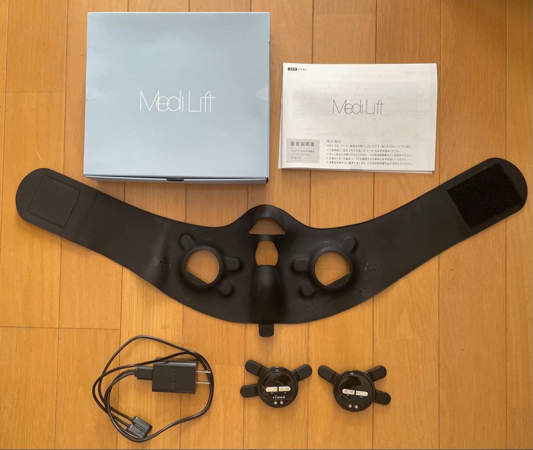 YAMAN MediLiftウェアラブルEMS美顔器メディリフトプラスEPM18