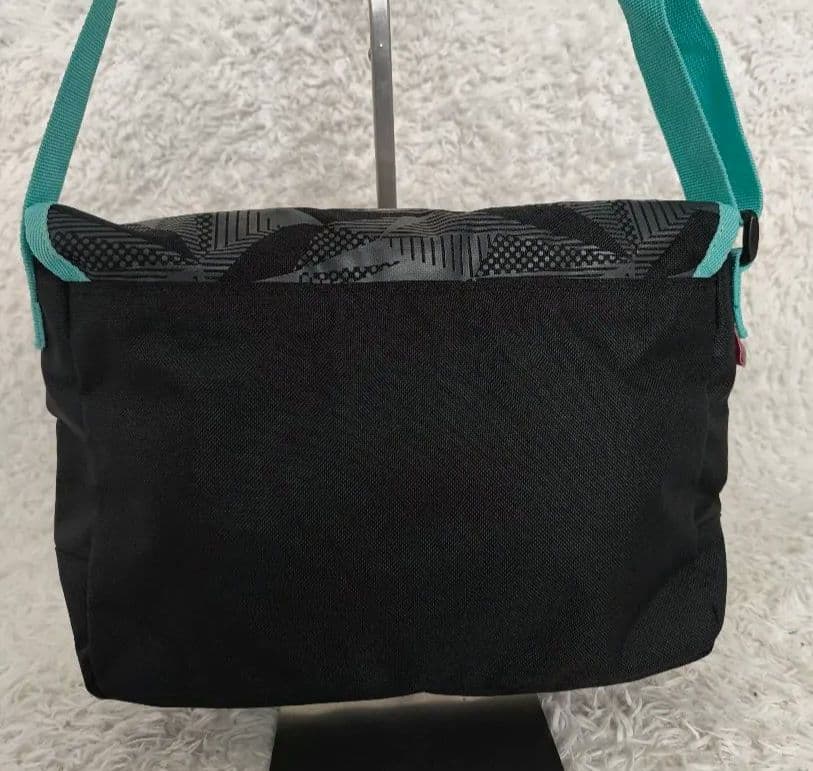 NIKE ナイキ archive y2k テック系 ショルダーバック 銀タグ - メルカリ