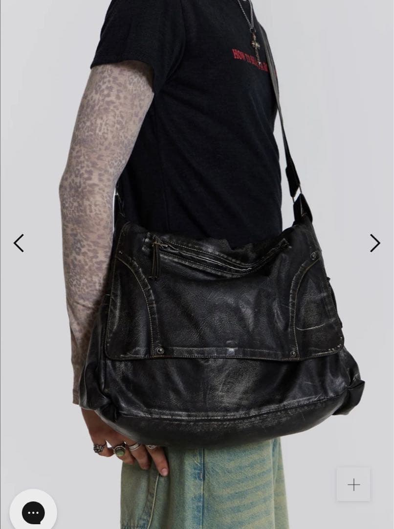 JADED LONDON Ash Messenger Bag - メルカリ
