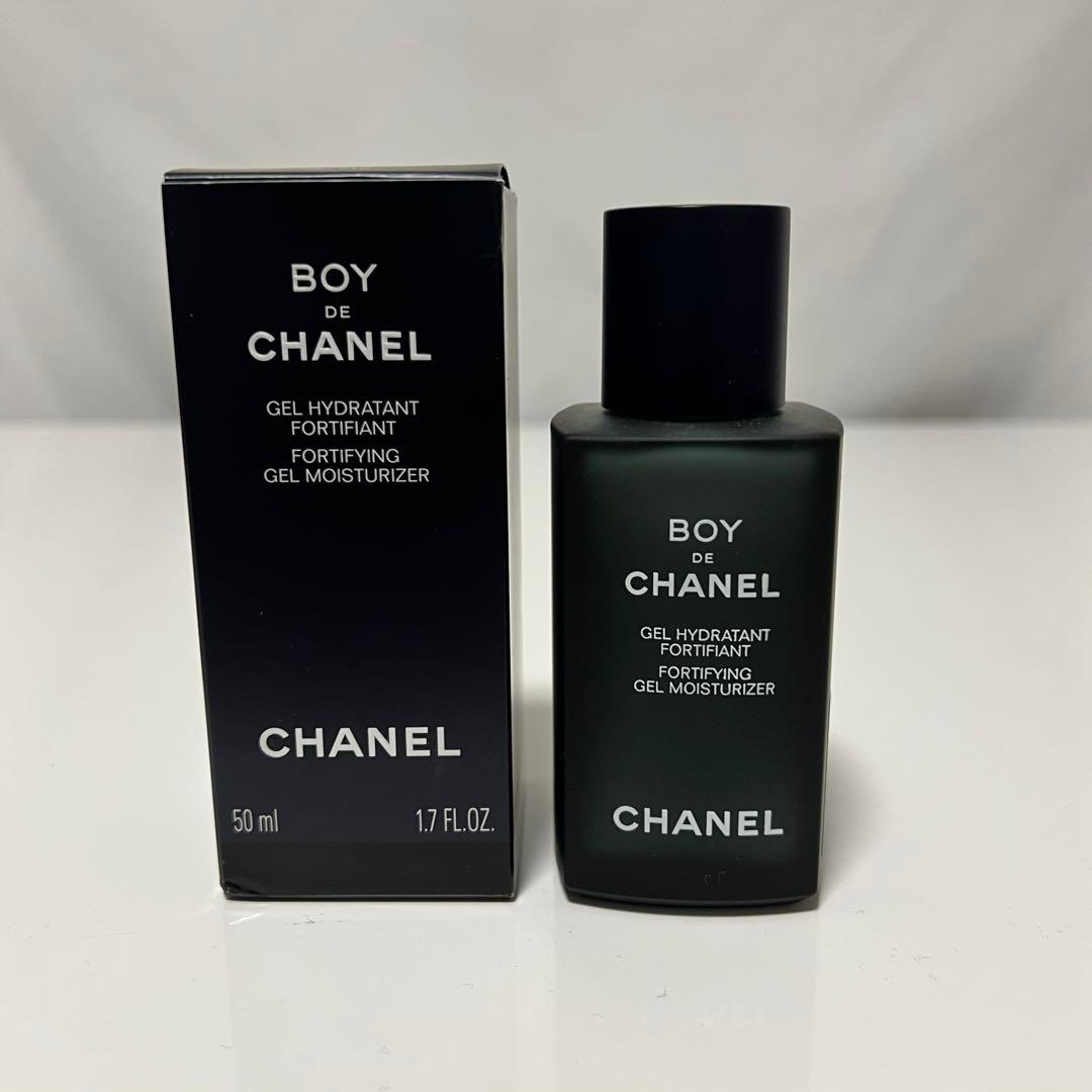 CHANEL ボーイドゥシャネル ジェル モイスチャライザー ジェル&化粧水 シャネル“素早くマット肌”へ導くメンズ化粧水「ボーイ ドゥ シャネル