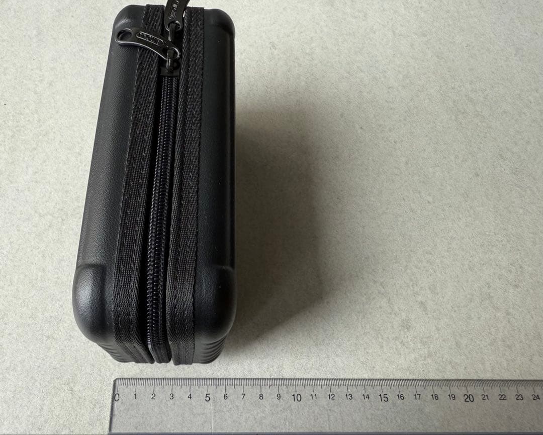 RIMOWA ブラックトラベルポーチ ANAロゴ付き - メルカリ