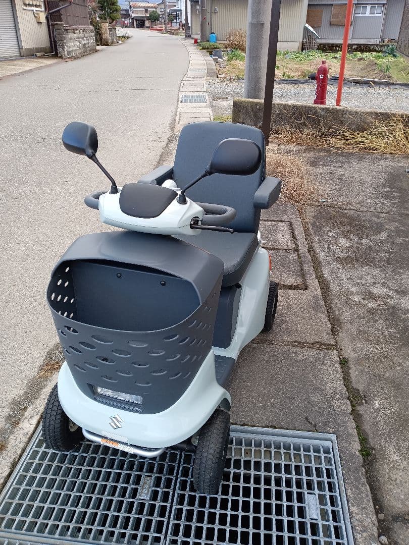 スズキシニアカーET4D9