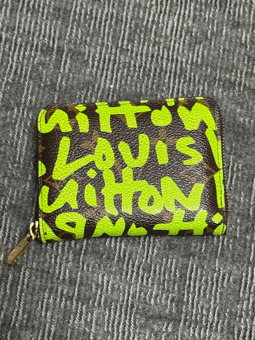 Louis Vuitton ケース グラフィティ