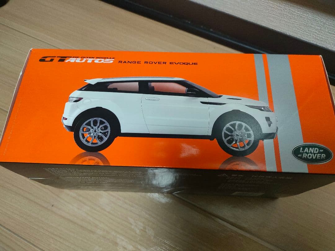 1/18 レンジローバーイヴォーク【GT AUTOS】 ダイキャストミニカー