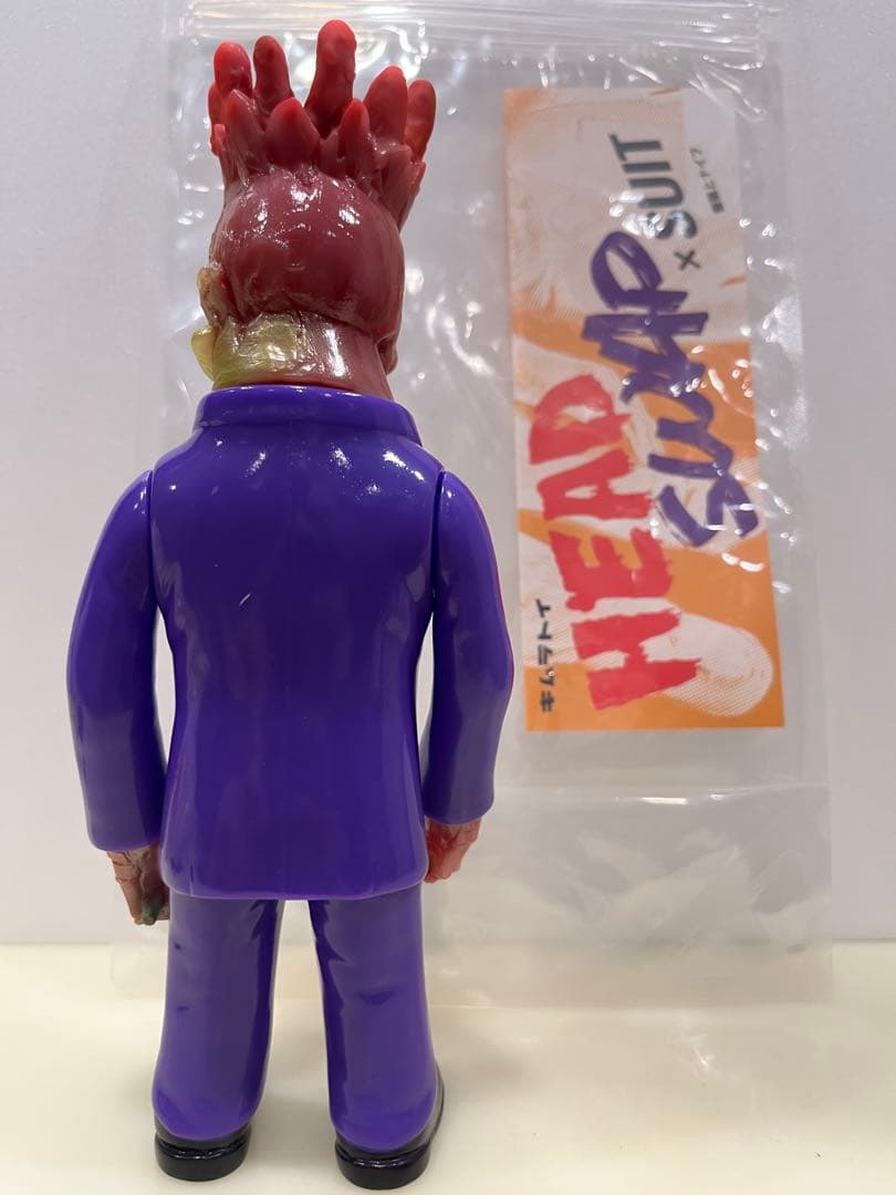 キムラトイ HEAD SWAP×SUIT 薔薇とナイフ ソフビ - メルカリ