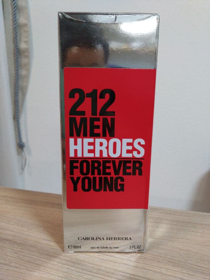 212 香水 メンズ ヒーローズ