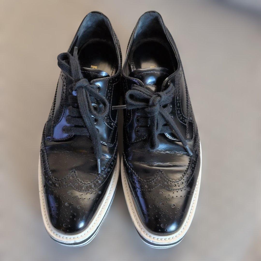 PRADA ブラック レースアップシューズ 厚底 レディース PRADA（プラダ） | エナメルレザー レースアップシューズ | 34 1/2