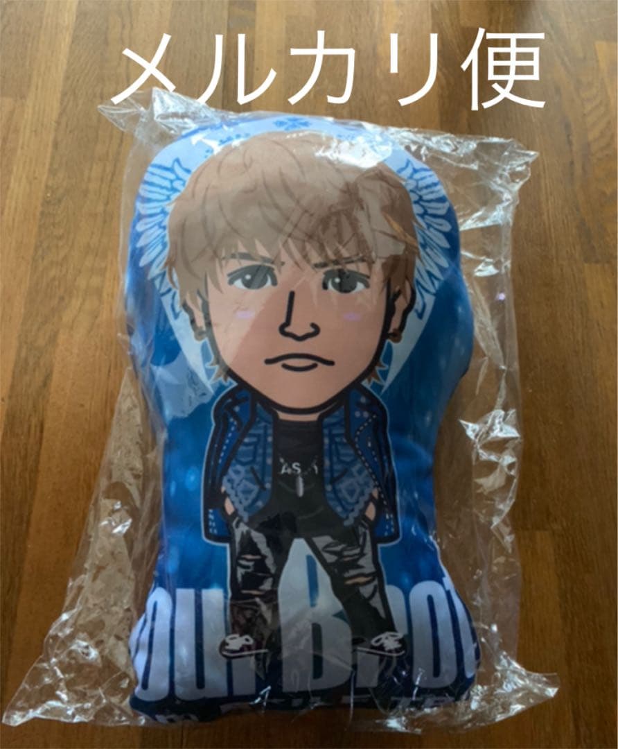 岩田剛典 クッション 三代目 J Soul Brothers ビジュアル