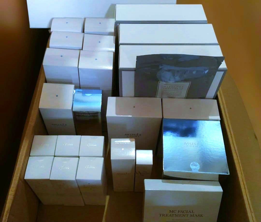 ミュゼコスメ 美容液・マスク セット　福箱(袋)　24点
