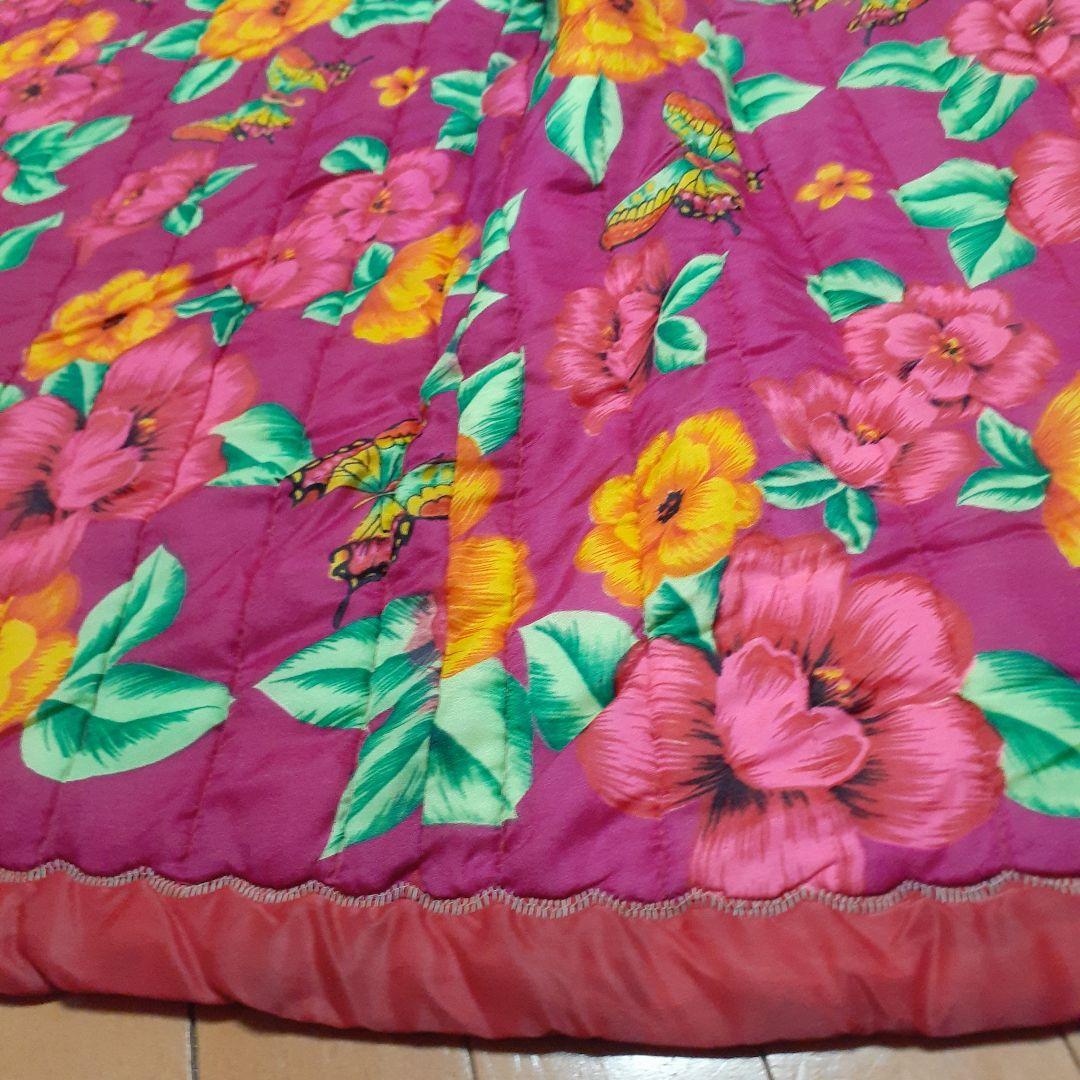 レア‼️ビンテージ レトロポップ 花柄&蝶々 リバーシブル こたつかけ