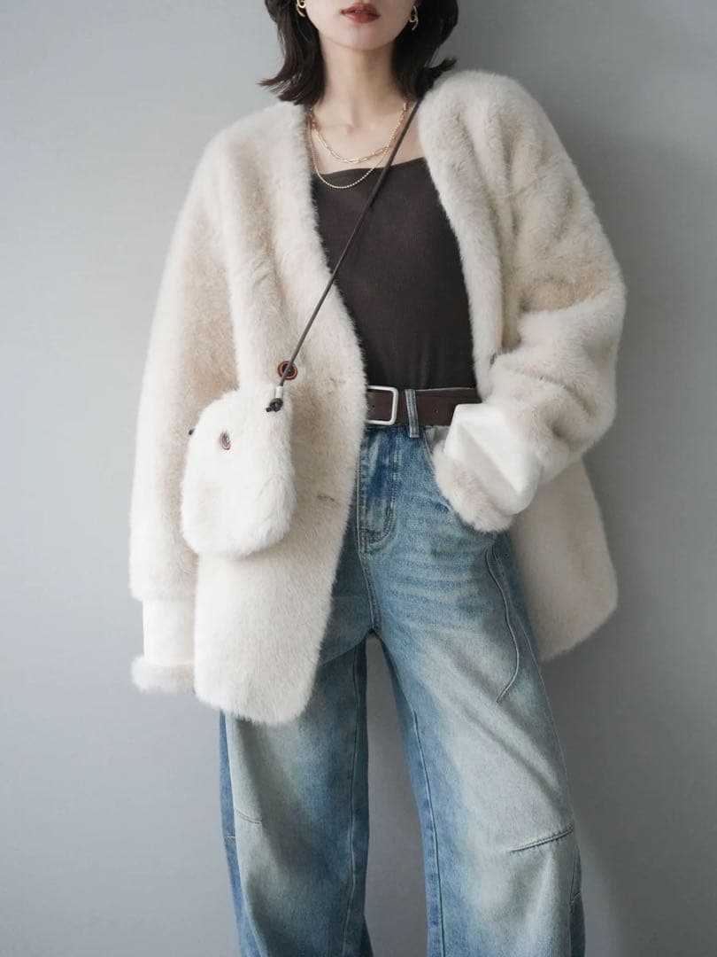 lumier バッグ付エコファーノーカラーコート+ベルト付カーブデニム