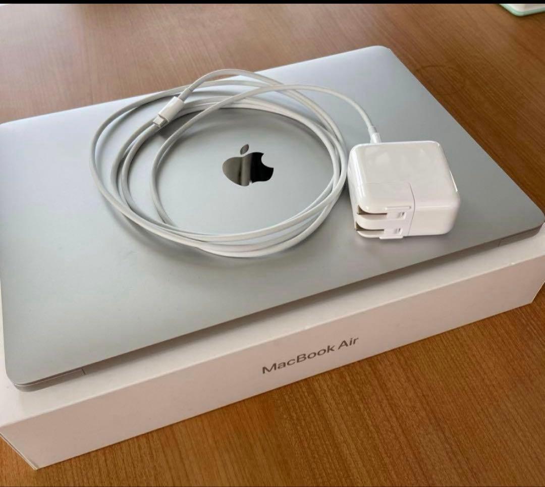 【ルパン6世】 MacBook Air 13インチ 本体（充電器無）