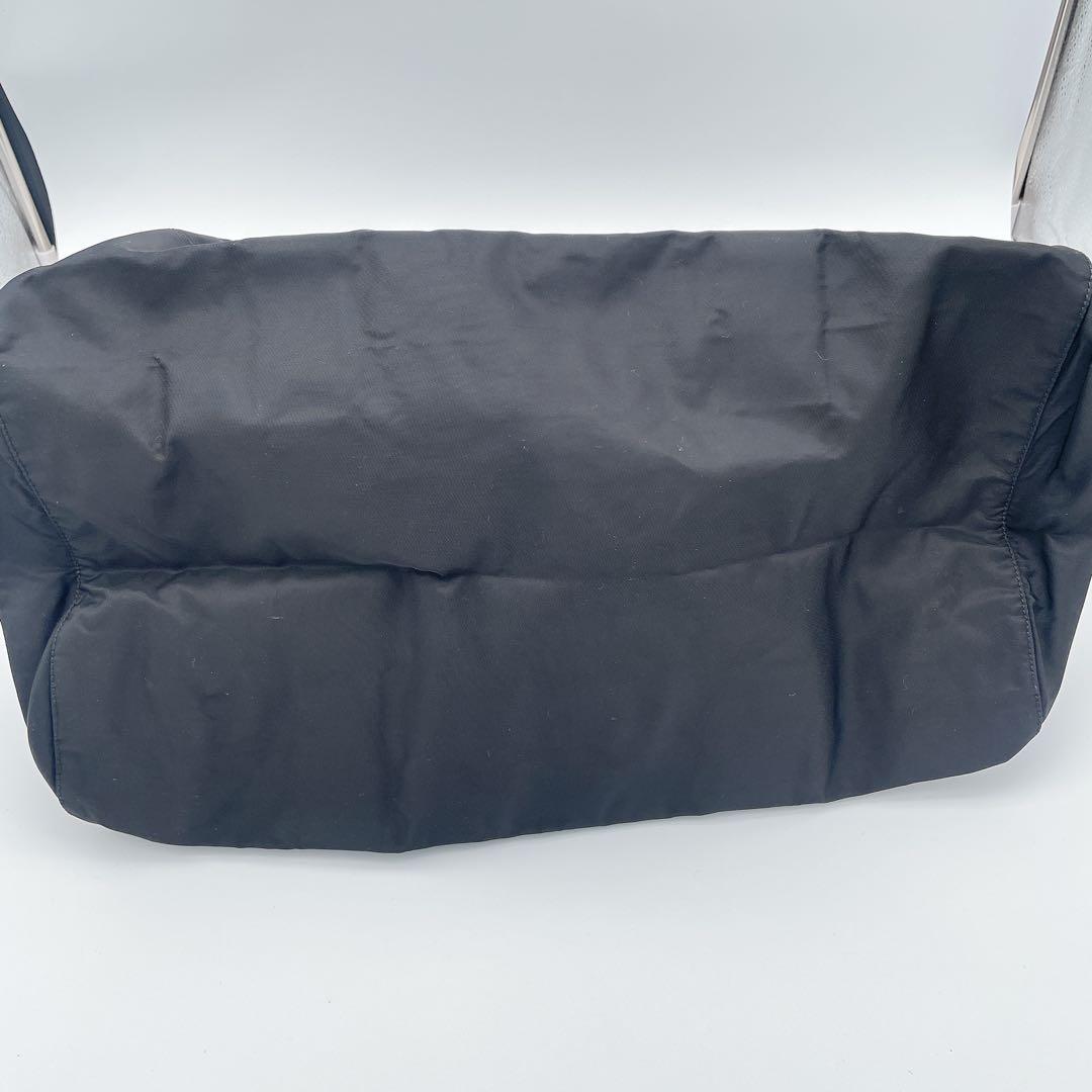 PRADA ボストンバッグ 2way 三角ロゴ ナイロン ブラック - メルカリ